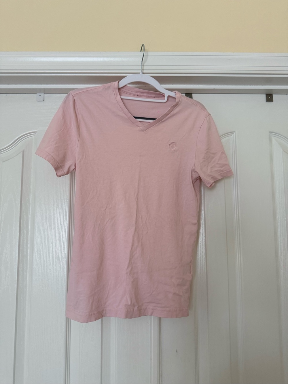 Express Men's Light Pink V-Neck Tee